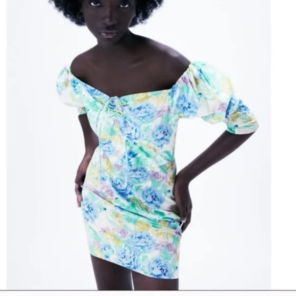 poplin mini dress zara NEW INN Zara Poplin Mini Dress Sizes: S M L Price 28,000